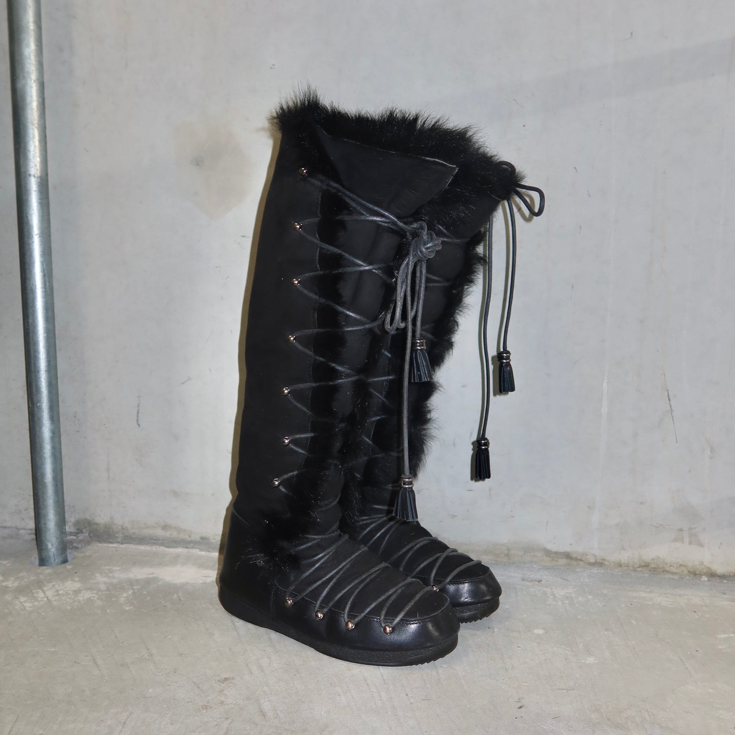 Emilio Pucci Shearling Lace Up Boots (38)