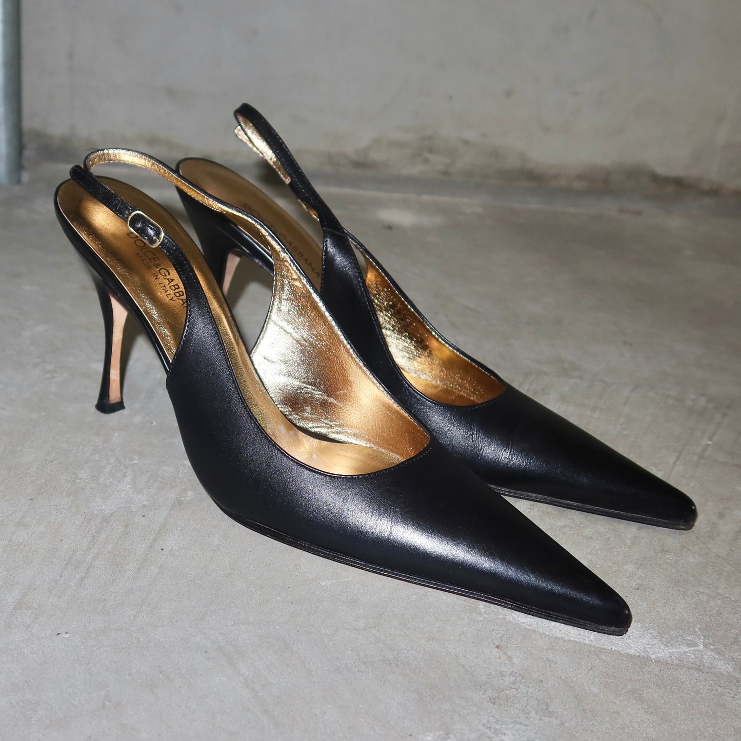 Dolce & Gabbana Black Leather Slingbacks (38.5)