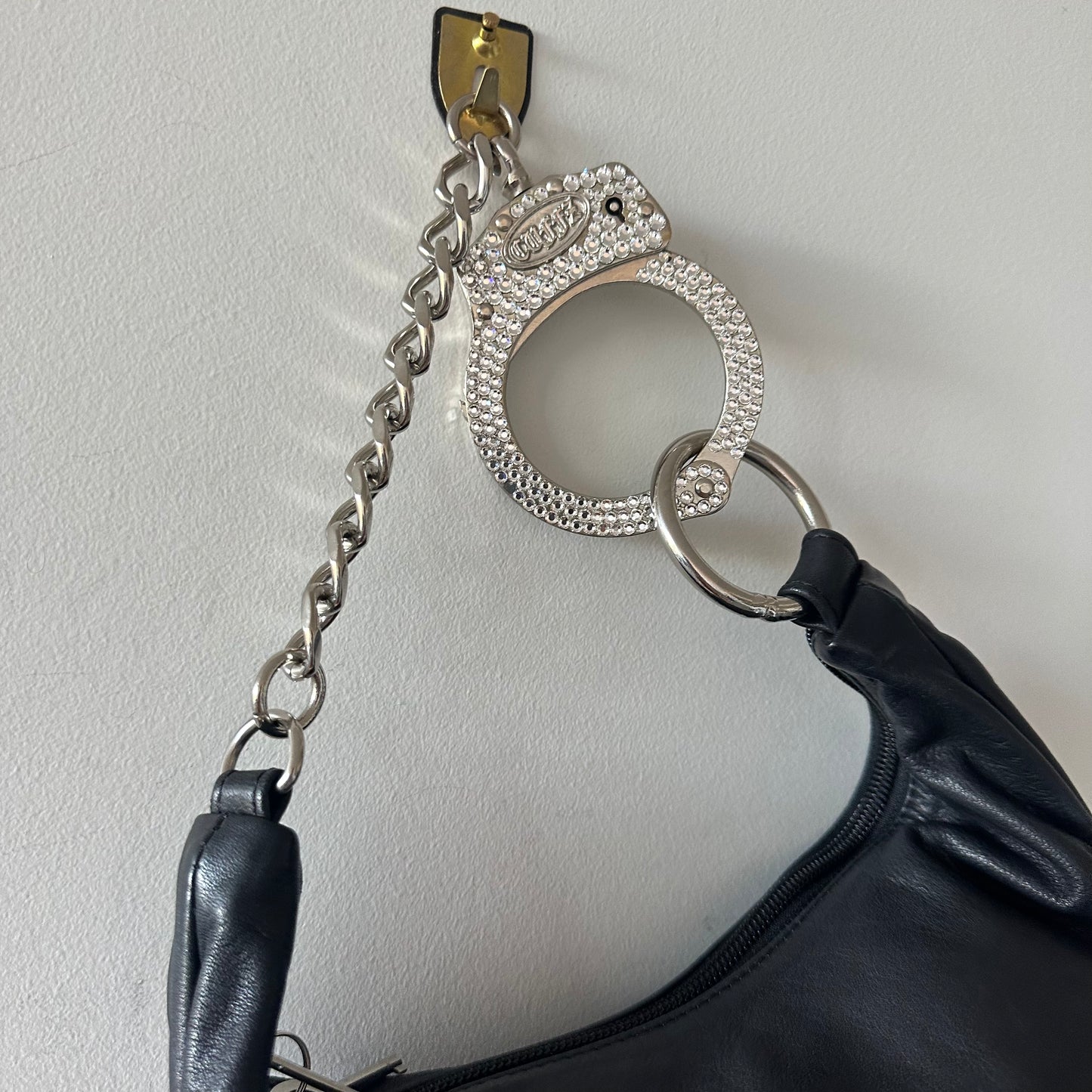 Cuffz Black Leather Barfly Bag