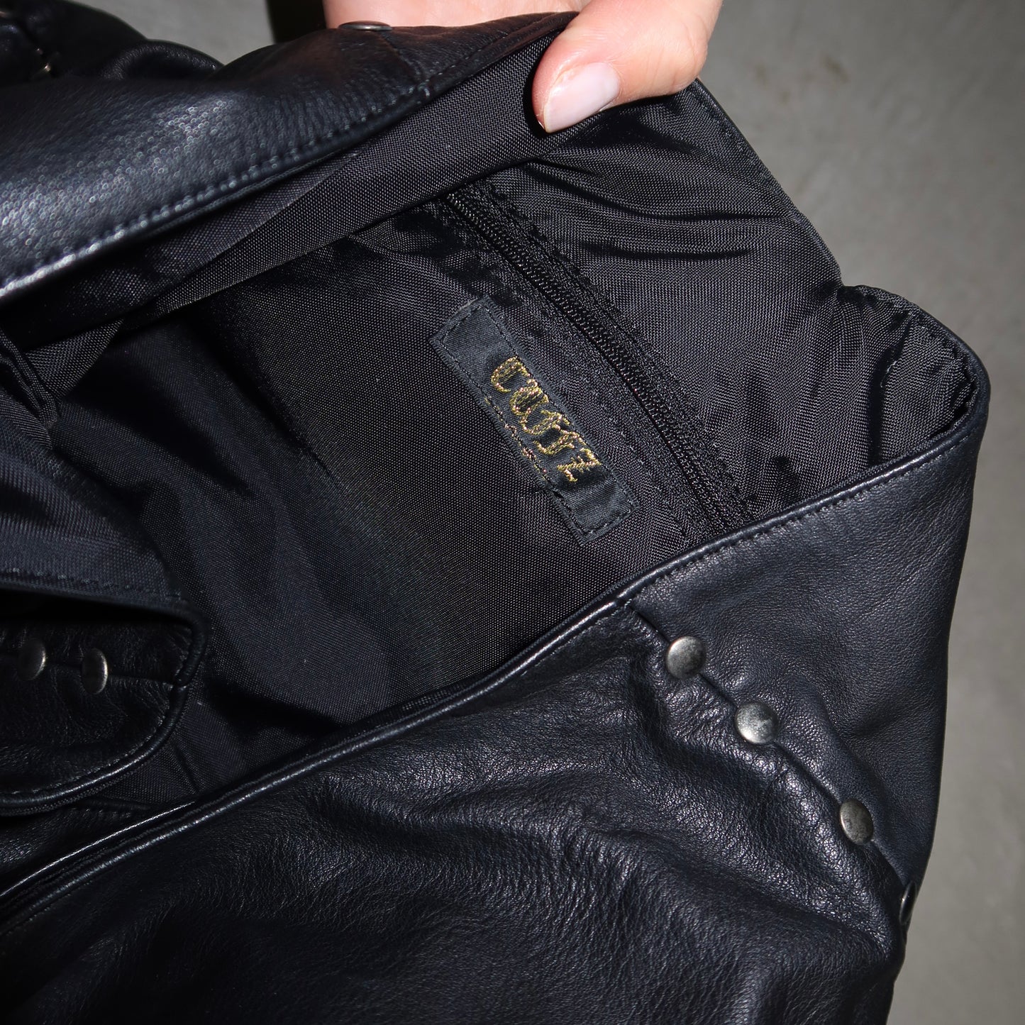 Cuffz Large Black Leather Hobo Bag