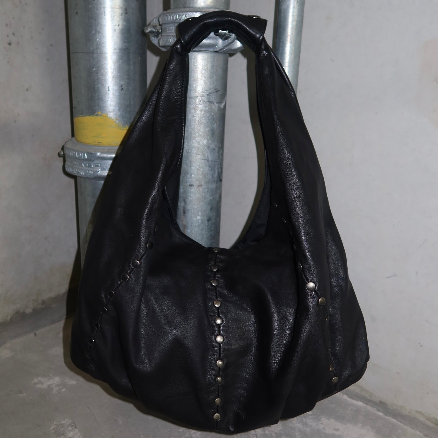 Cuffz Large Black Leather Hobo Bag