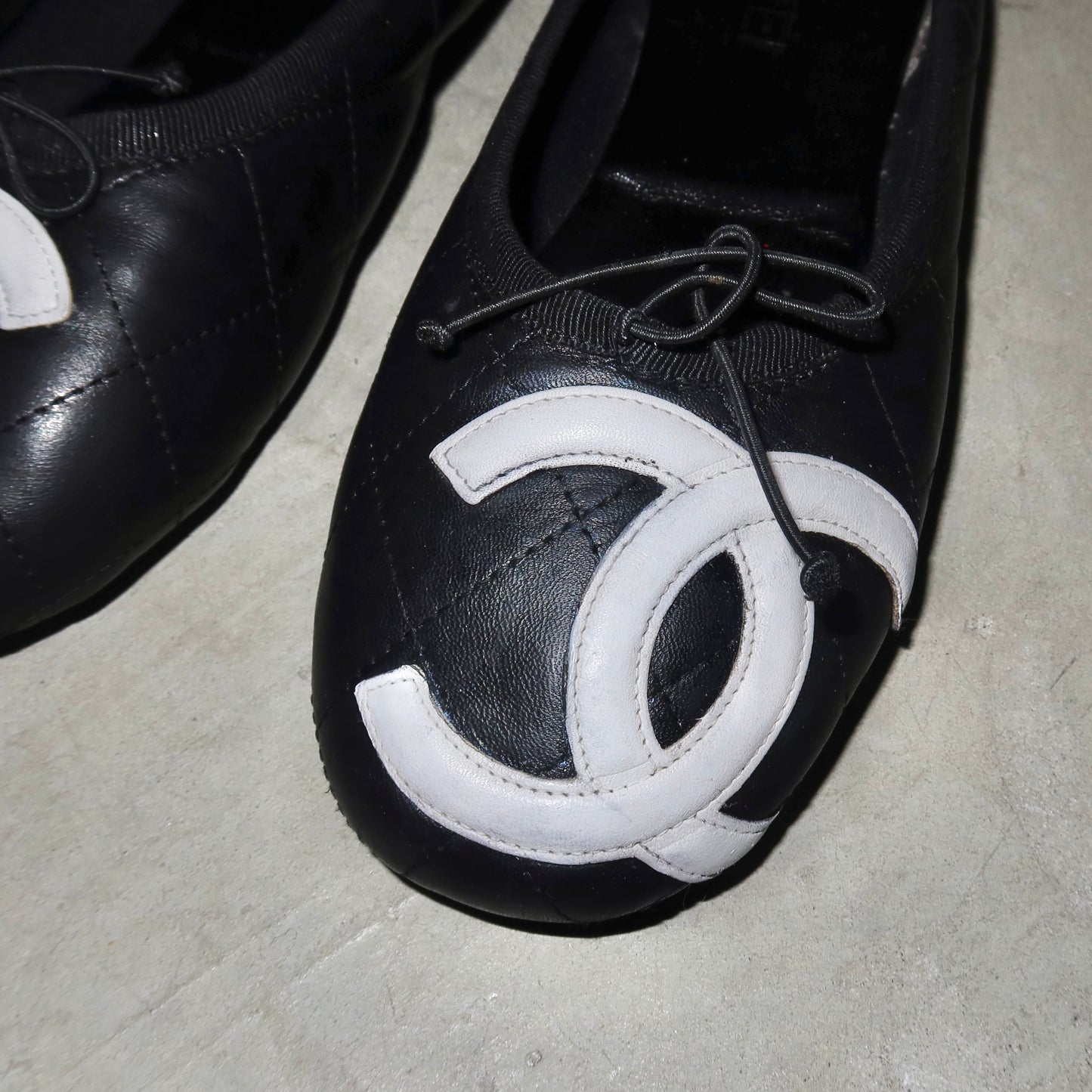 Chanel Cambon Black and White Ballet Flats (38)