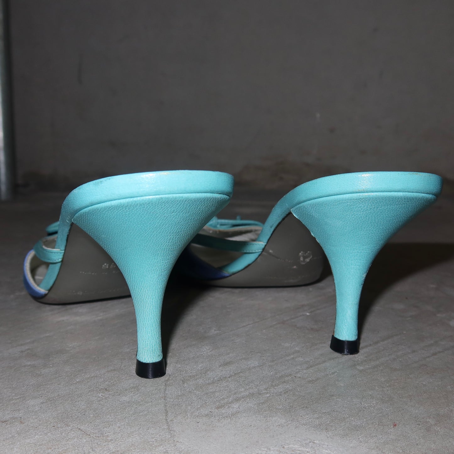 Emilio Pucci Blue Kitten Heel Mules (38.5)