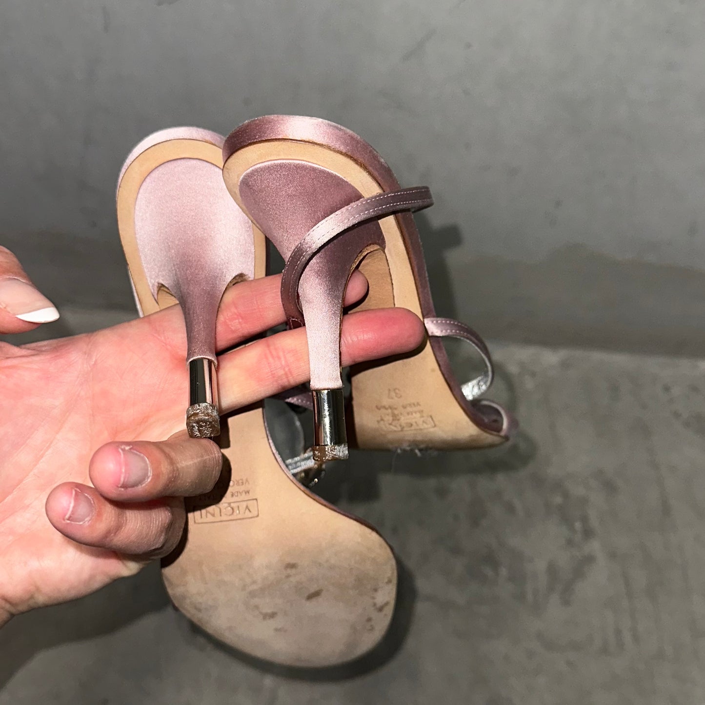 Giuseppe Zanotti Pink Satin Crocodile Heels (37)