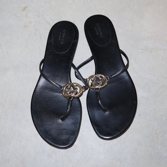 Gucci Black Leather Logo Flip Flops (37)