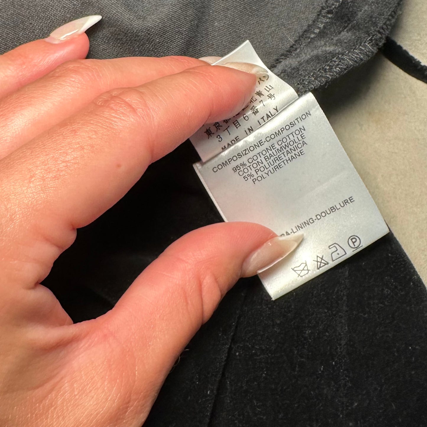 Gucci AW2002 Black Velvet Midi Skirt