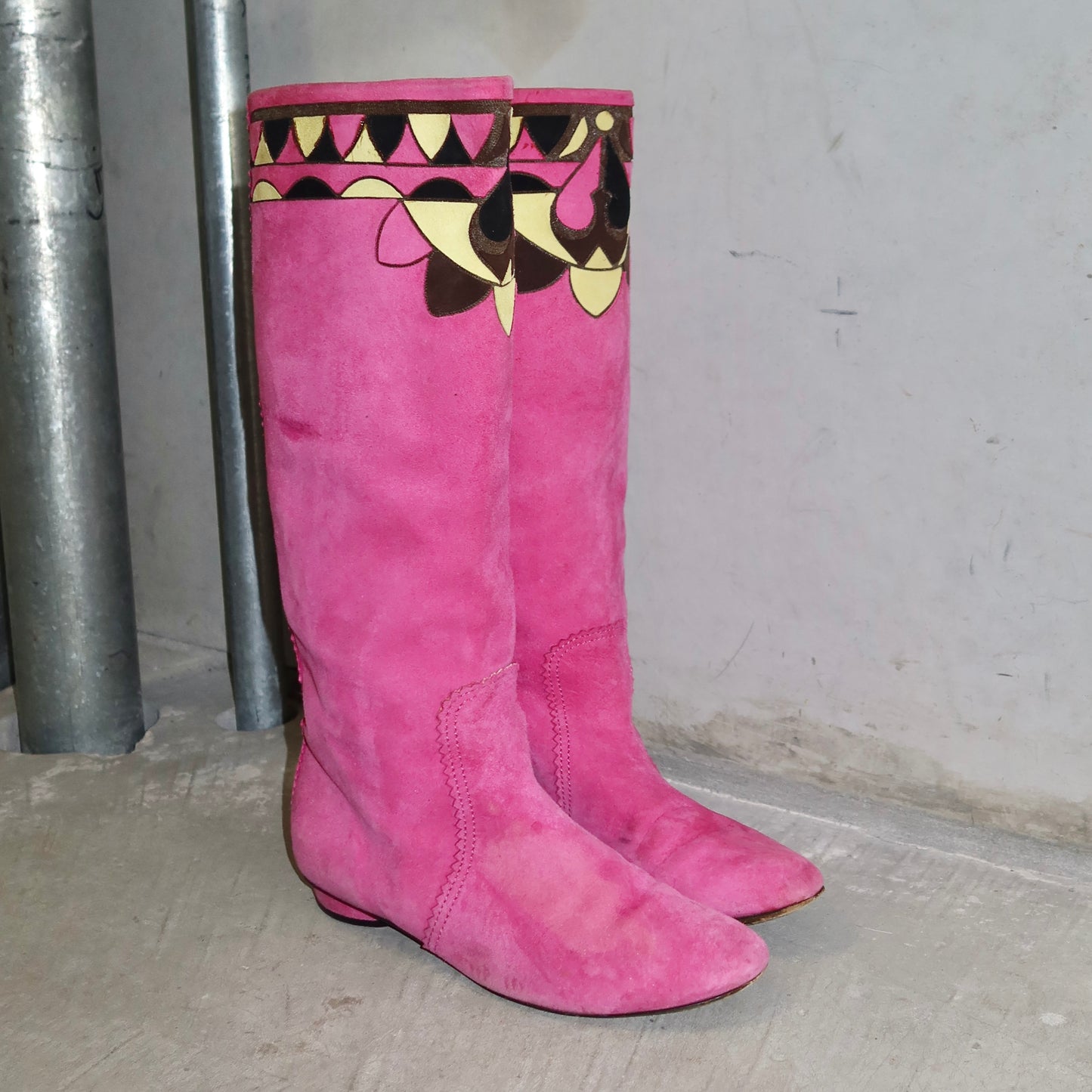 Emilio Pucci Pink Suede Boots (38)