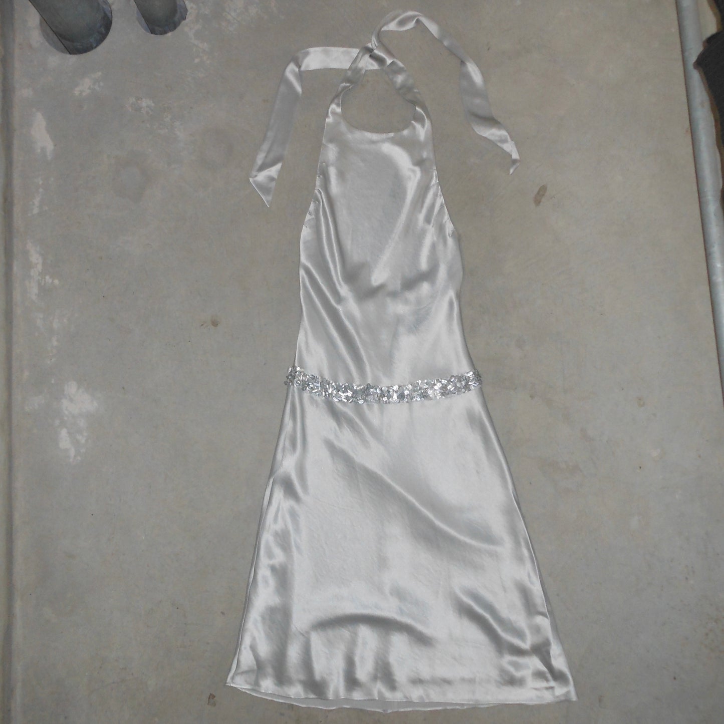 Vera Wang Silver Dress (seen on Blair Waldorf in Gossip Girl pilot ep)