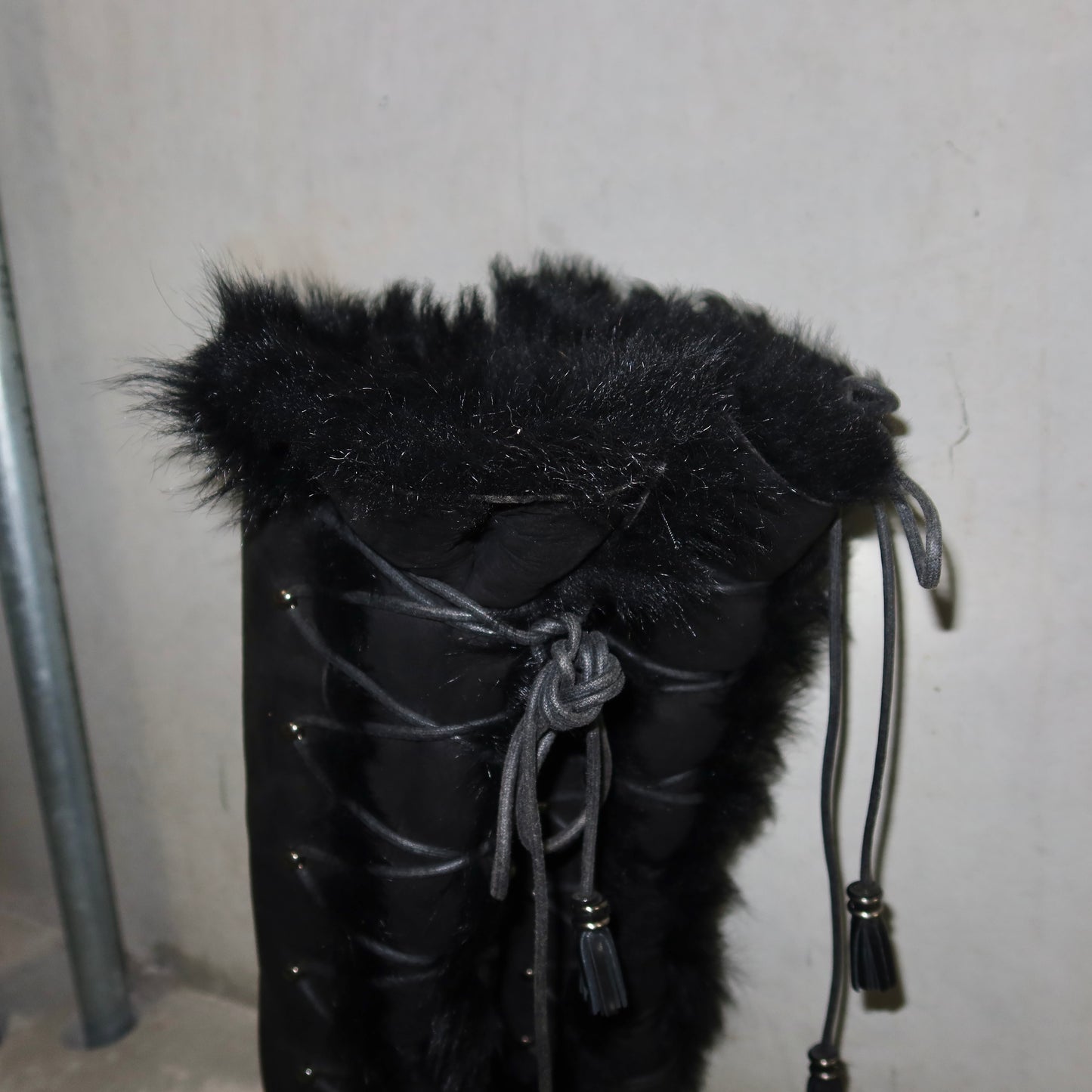 Emilio Pucci Shearling Lace Up Boots (38)