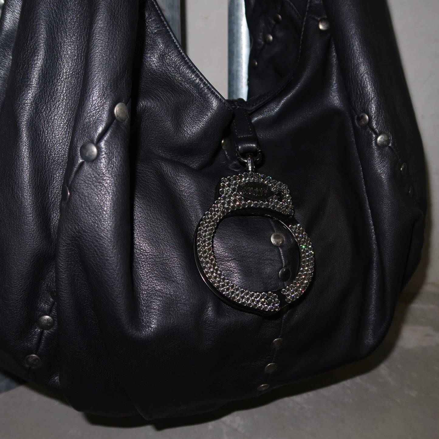 Cuffz Large Black Leather Hobo Bag