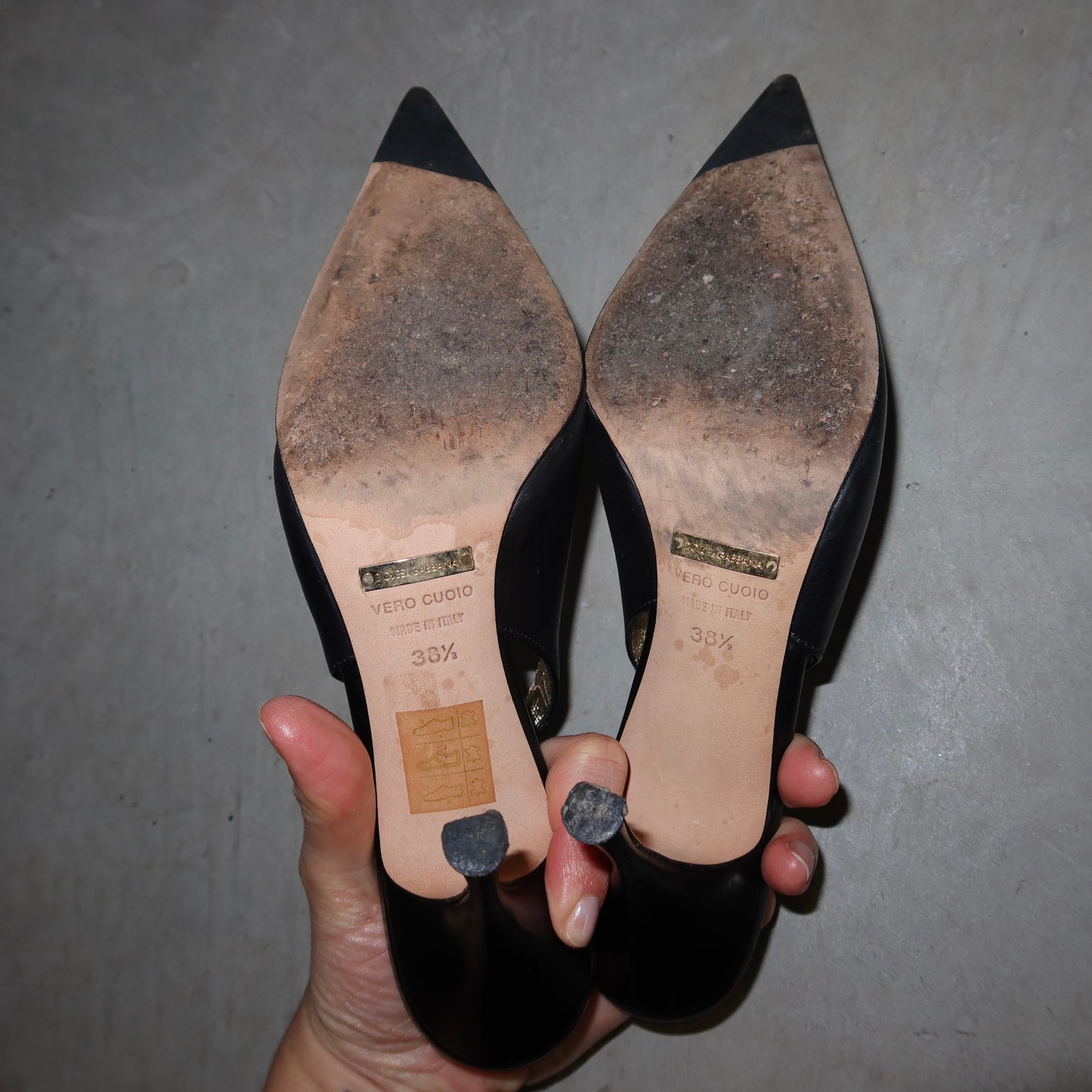 Dolce & Gabbana Black Leather Slingbacks (38.5)
