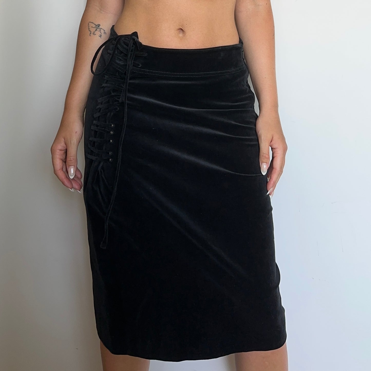 Gucci AW2002 Black Velvet Midi Skirt