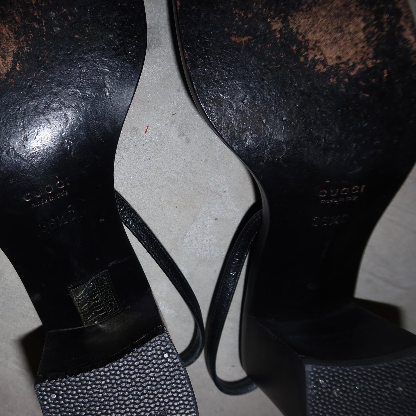 Gucci by Tom Ford Chunky Heeled Sandals (38-38.5)