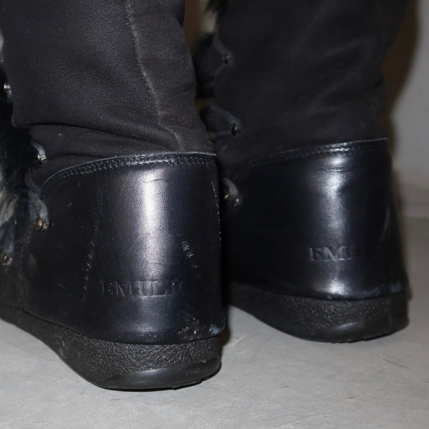 Emilio Pucci Shearling Lace Up Boots (38)