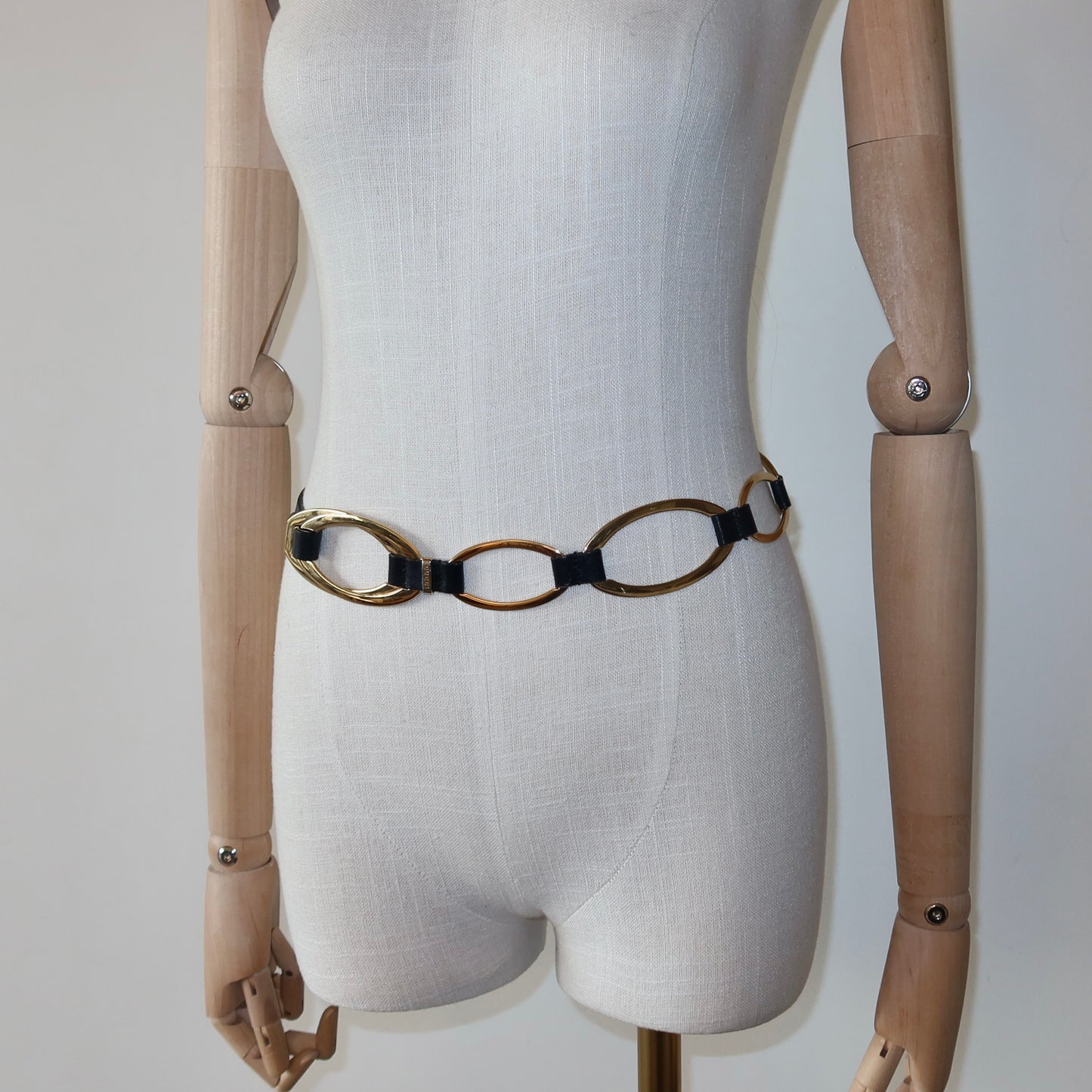 Gucci by Tom Ford Gold Tone Ring Belt