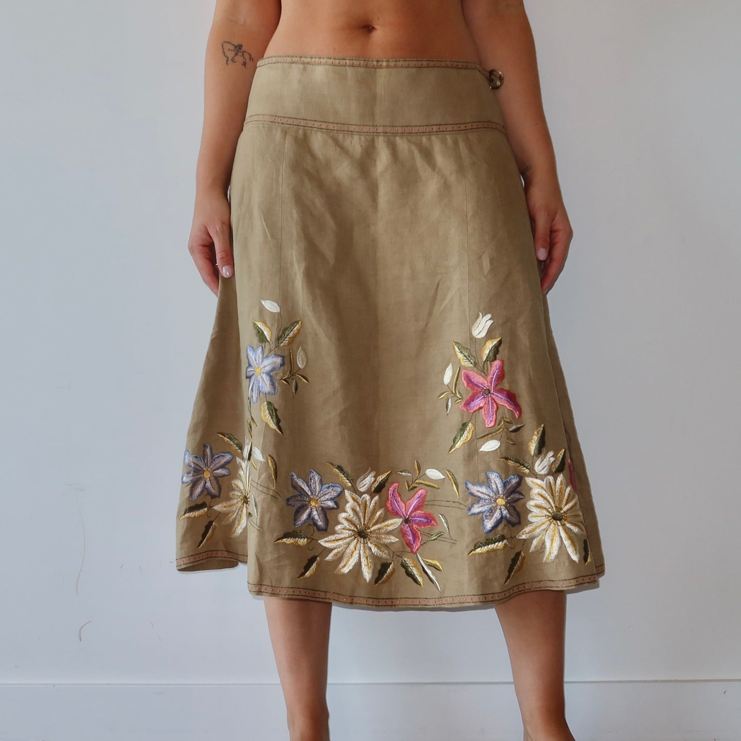 DKNY Embroidered Linen Skirt