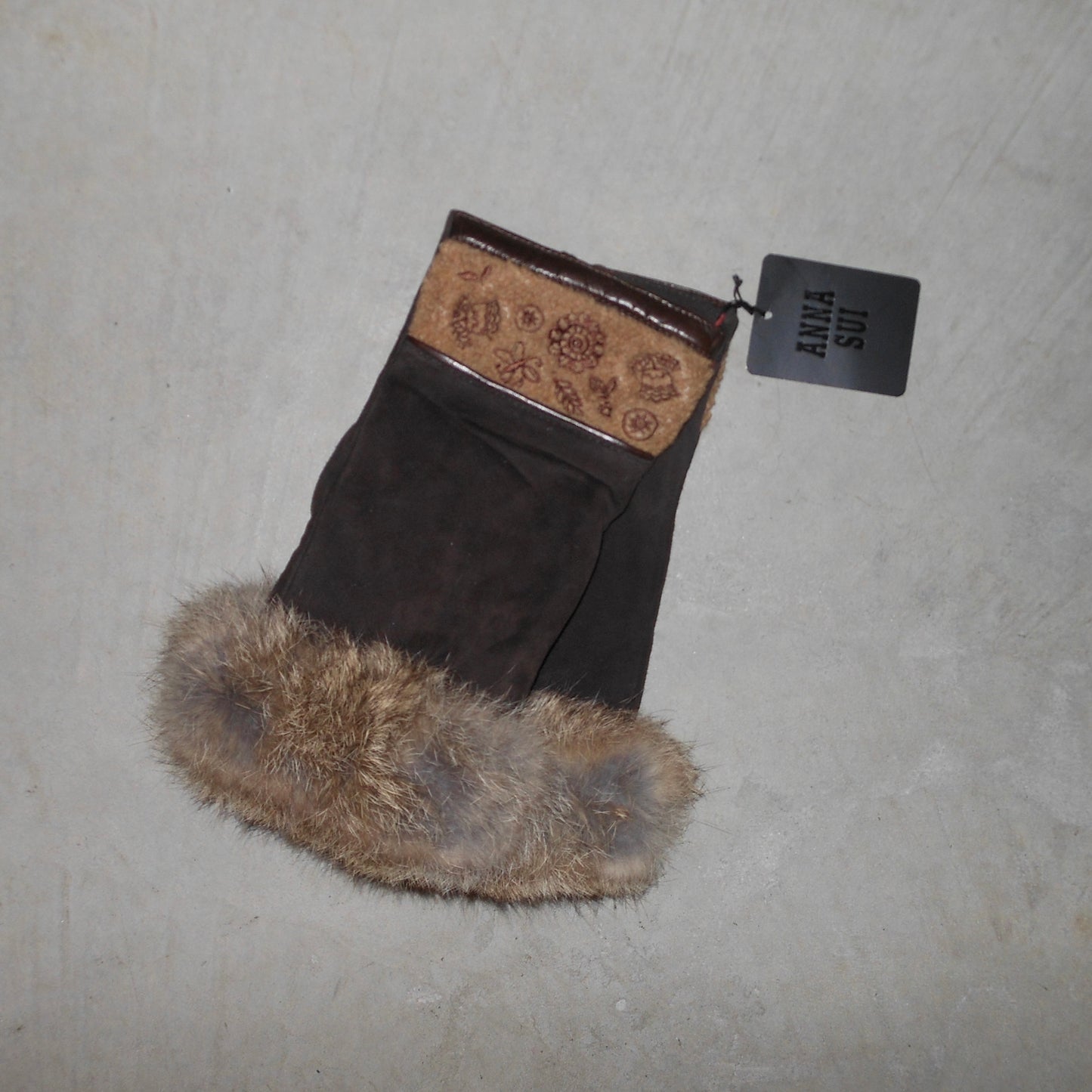 Anna Sui Suede and Rabbit Fur Gloves (BNWT)
