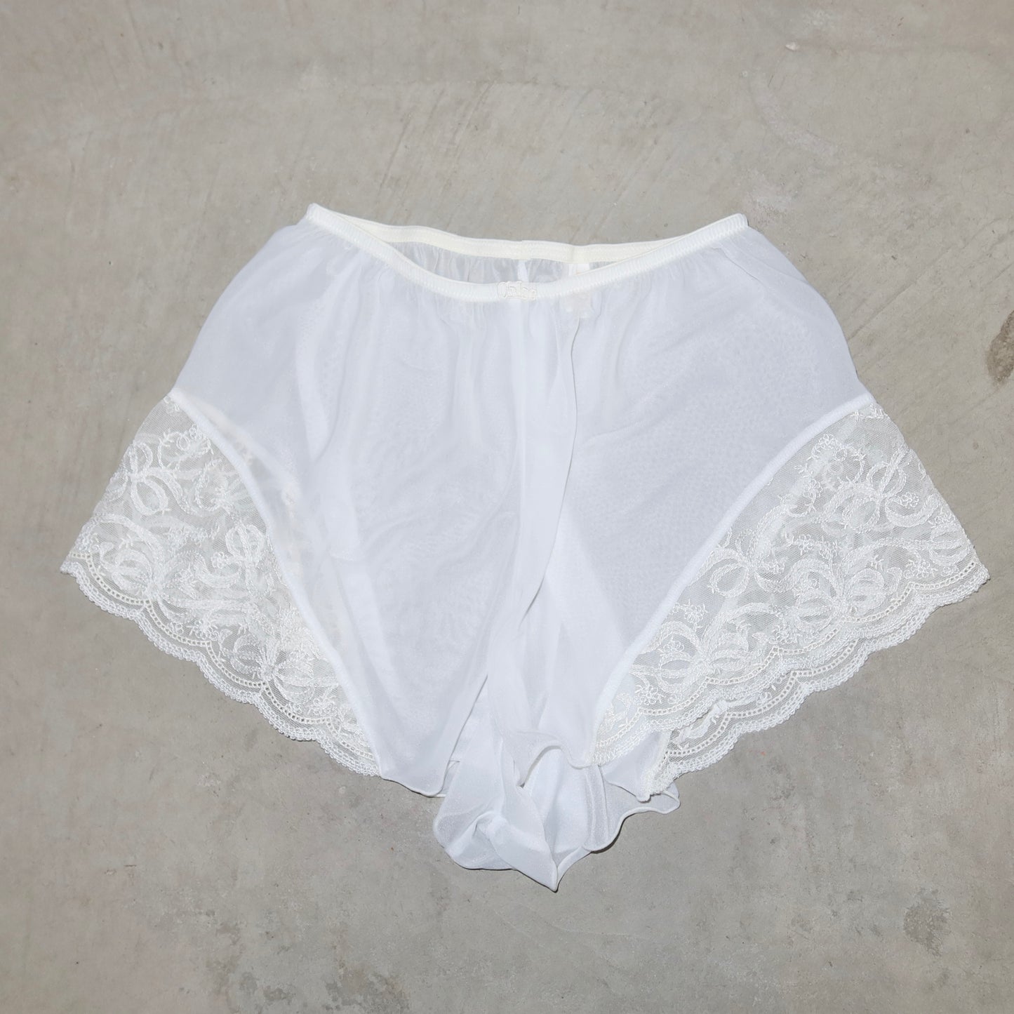 Chloé White Lace Lingerie Shorts