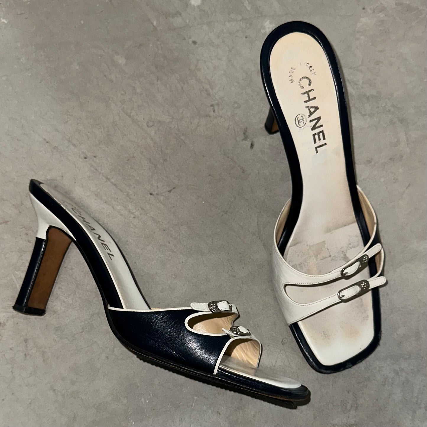 Chanel Black & White Buckle Heels (40)