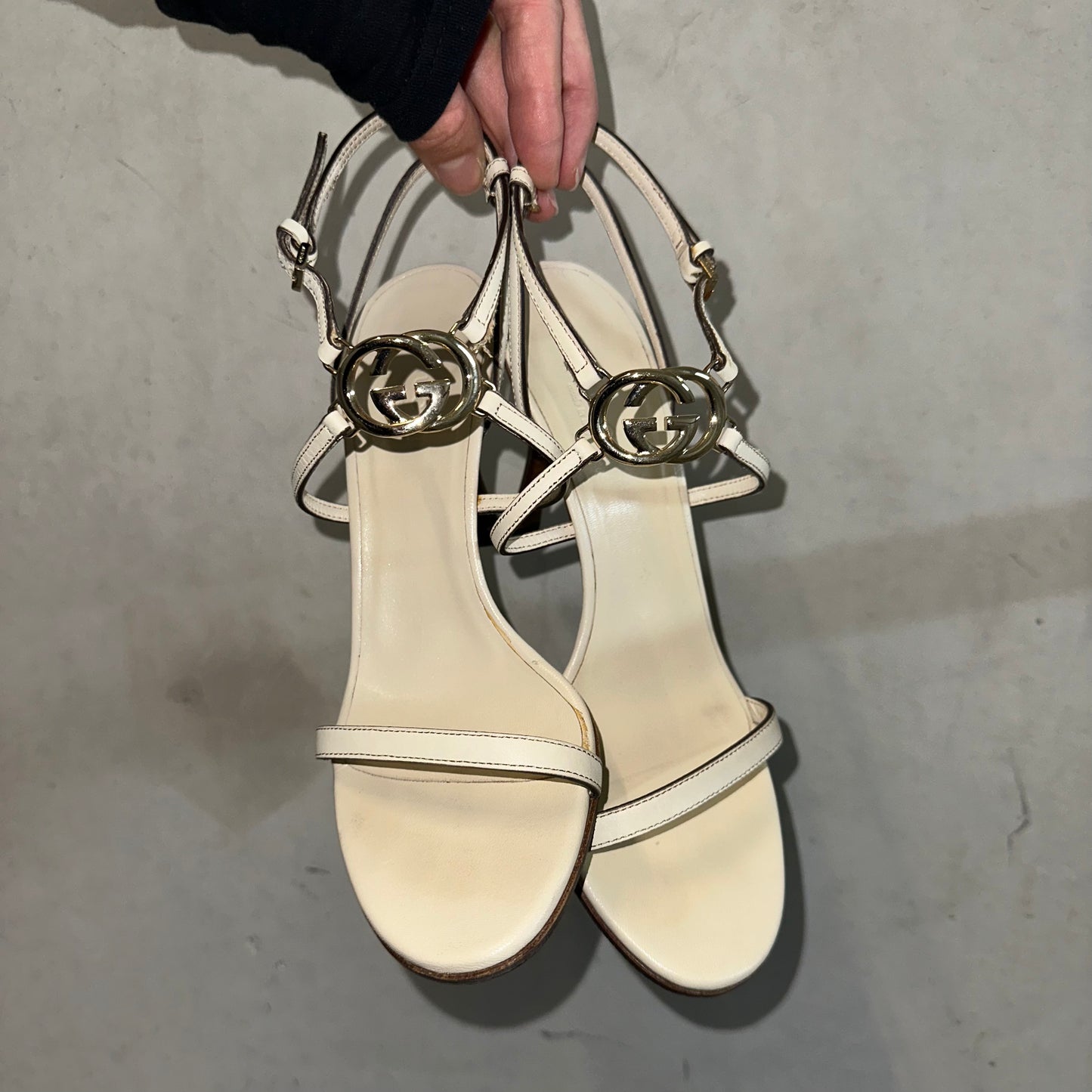 Gucci by Tom Ford Cream Logo Heels (35.5)