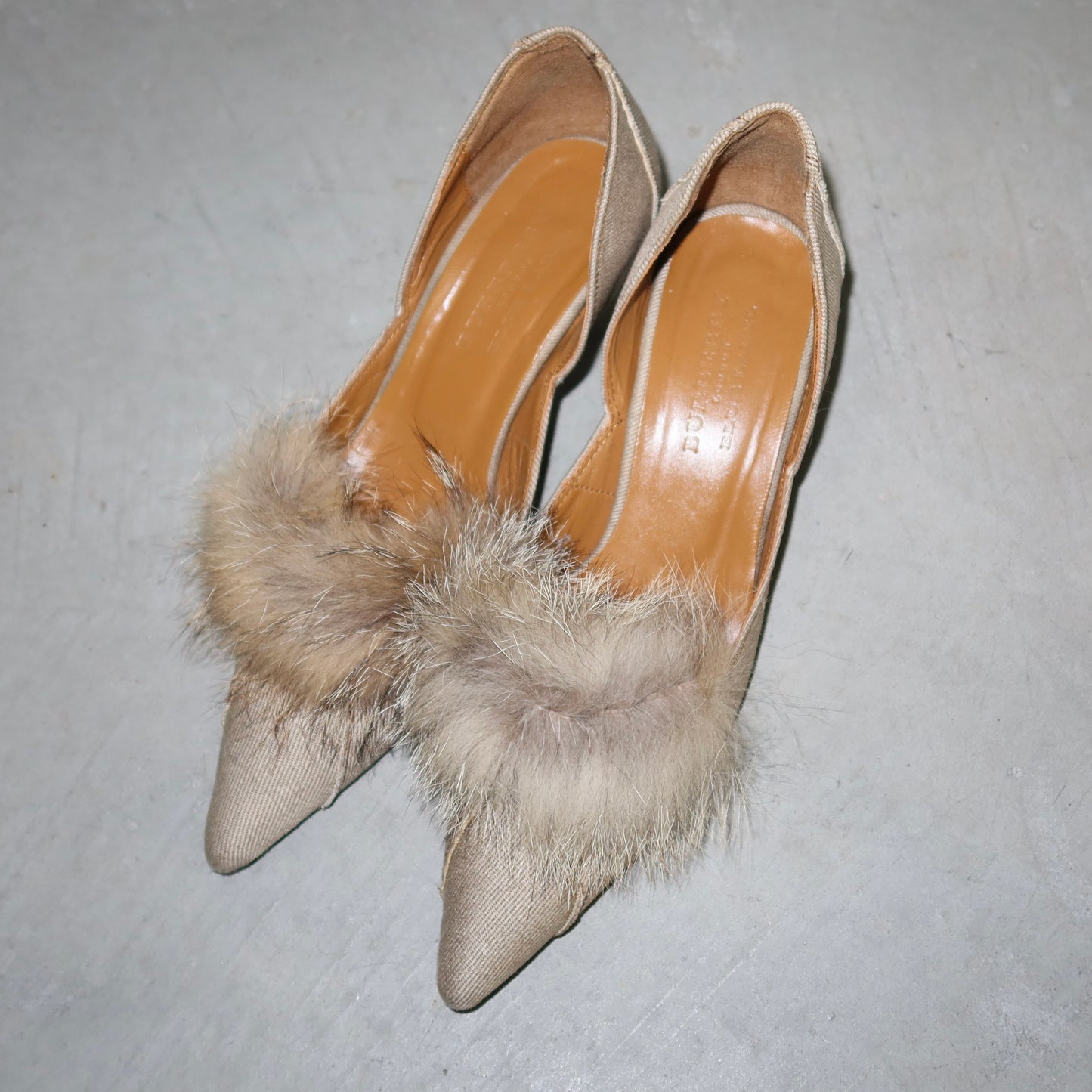 Burberry Real Fur Kitten Heels (37)
