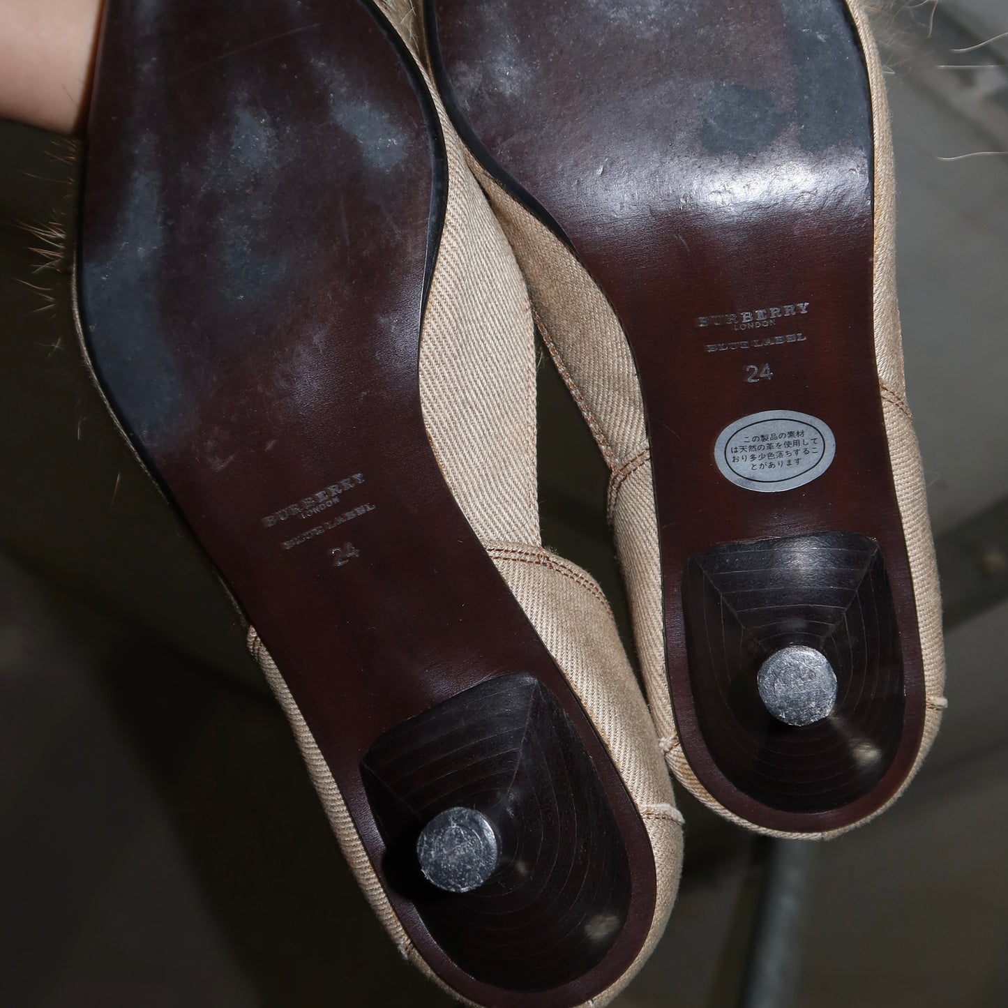 Burberry Real Fur Kitten Heels (37)