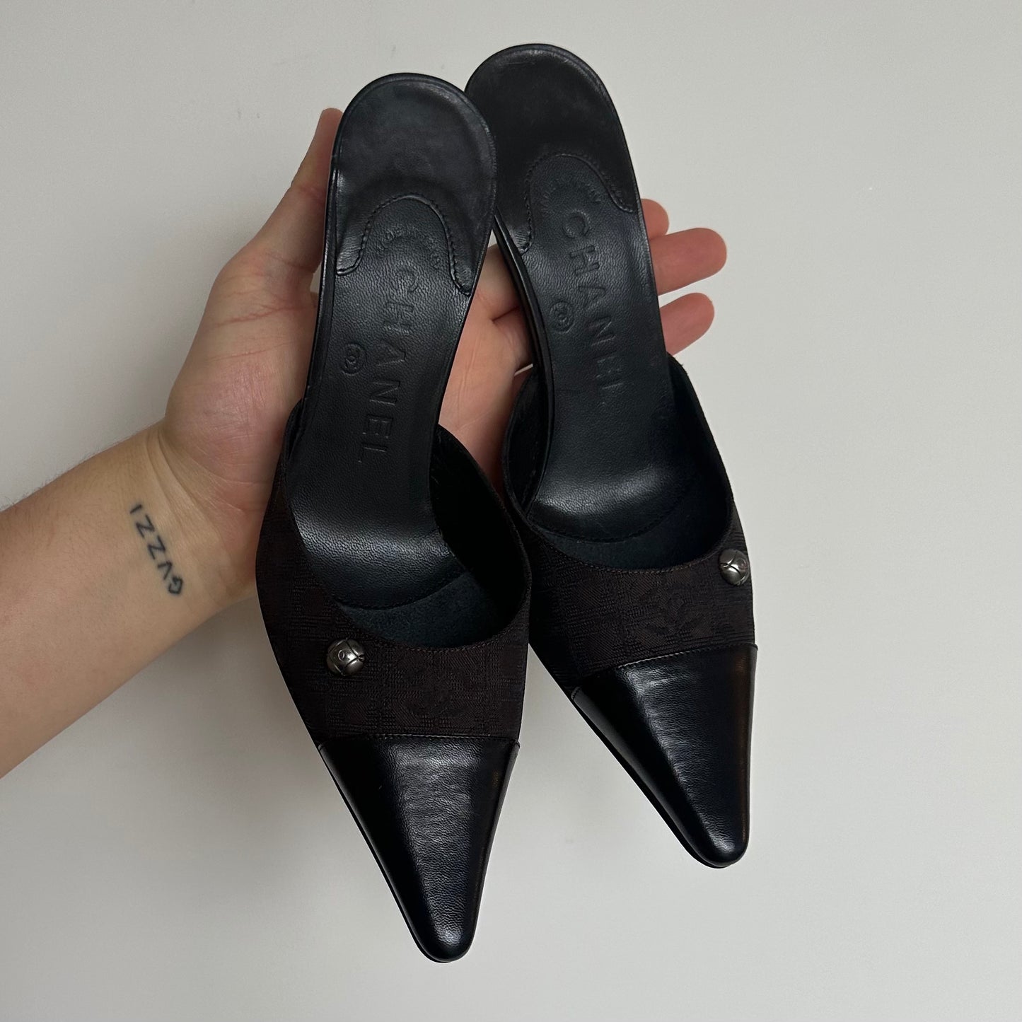 Chanel Travel Line Black Mules (35)