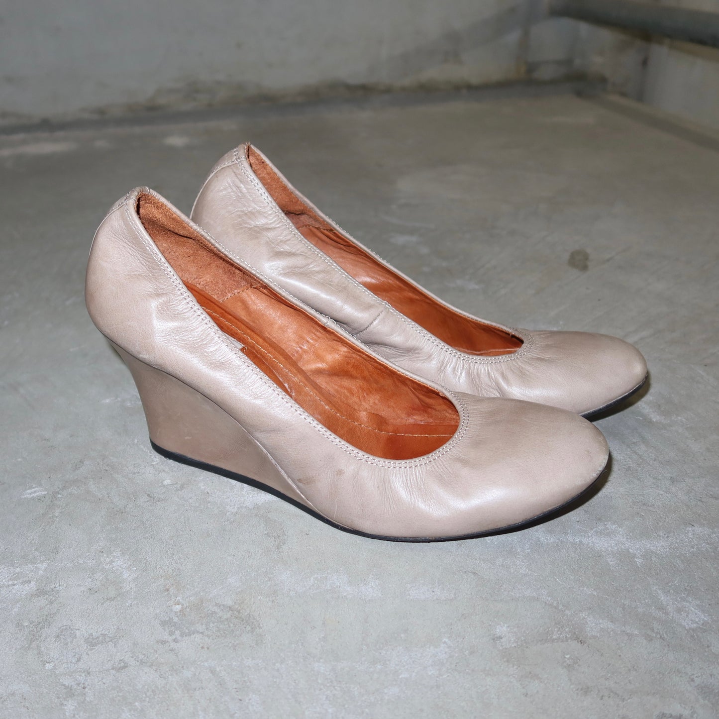 Lanvin Beige Leather Wedges (40)