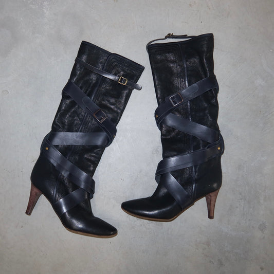 Chloé Leather Belted Boots (39)