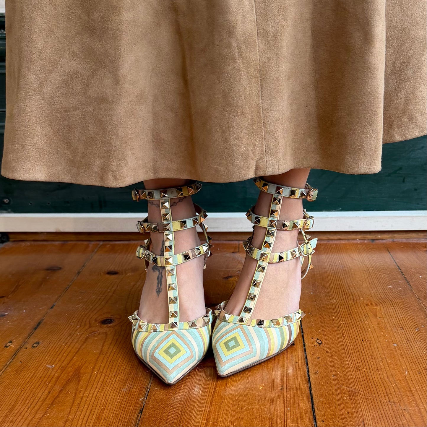 Valentino Rockstud Heels (37.5)