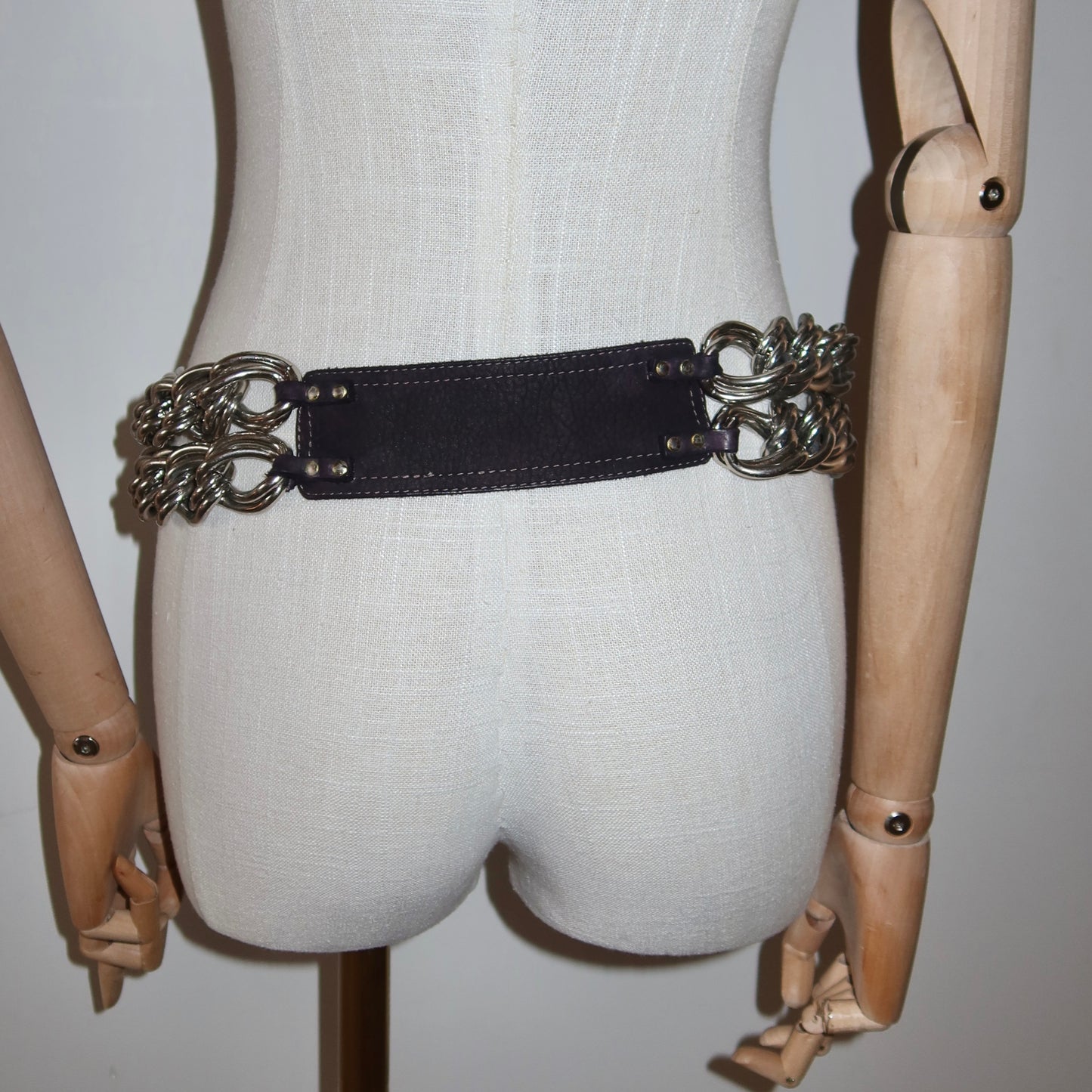 Chloé AW2003 Black Suede Chain Belt