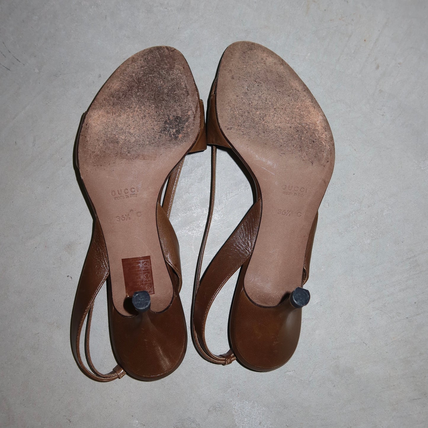 Gucci by Tom Ford Leather Kitten Heels (36.5)