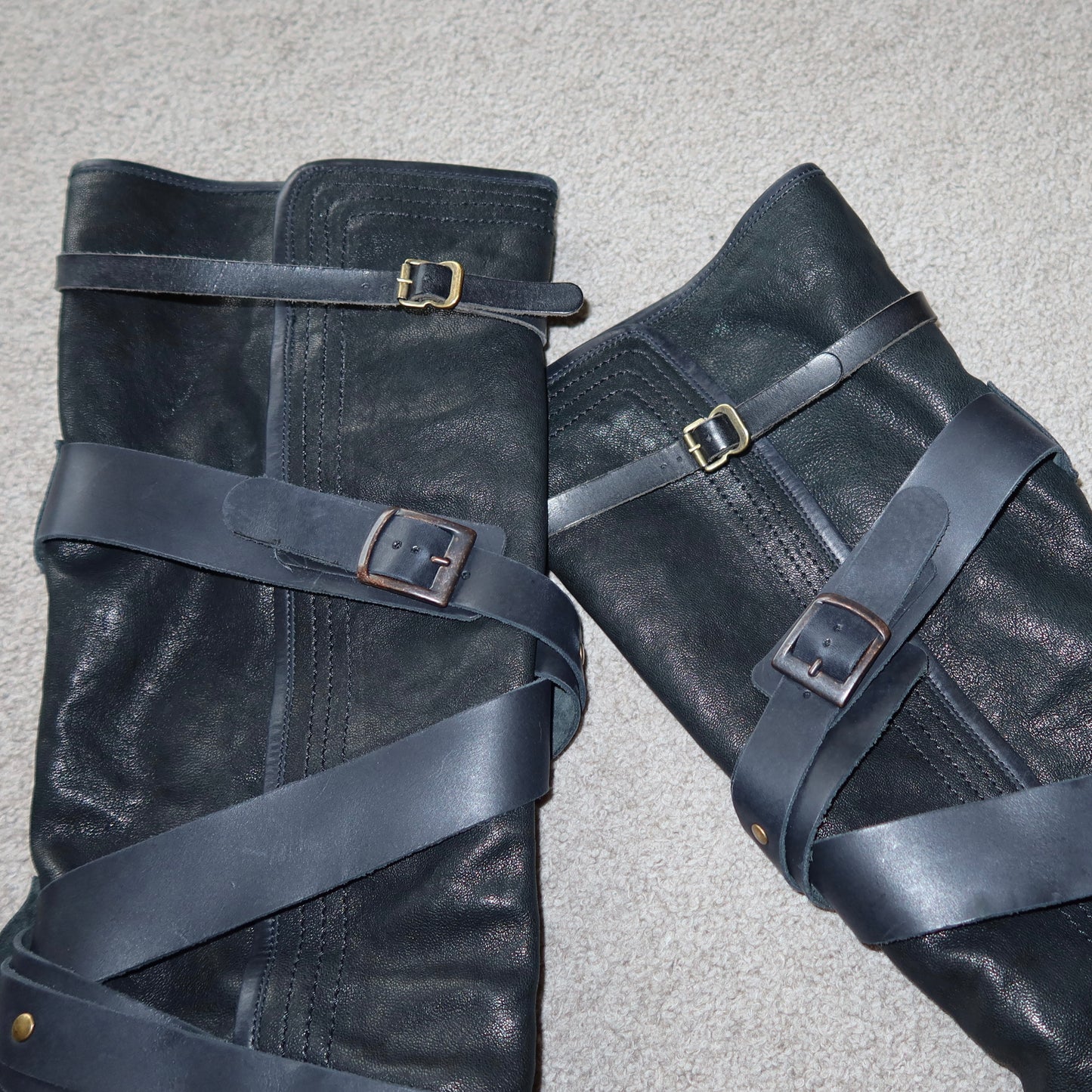 Chloé Leather Belted Boots (39)