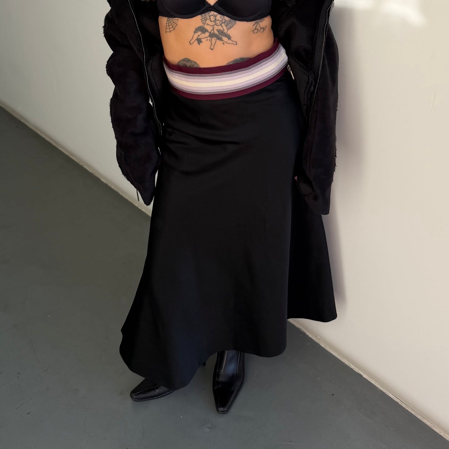 Chloé AW2001 Black Midi Skirt