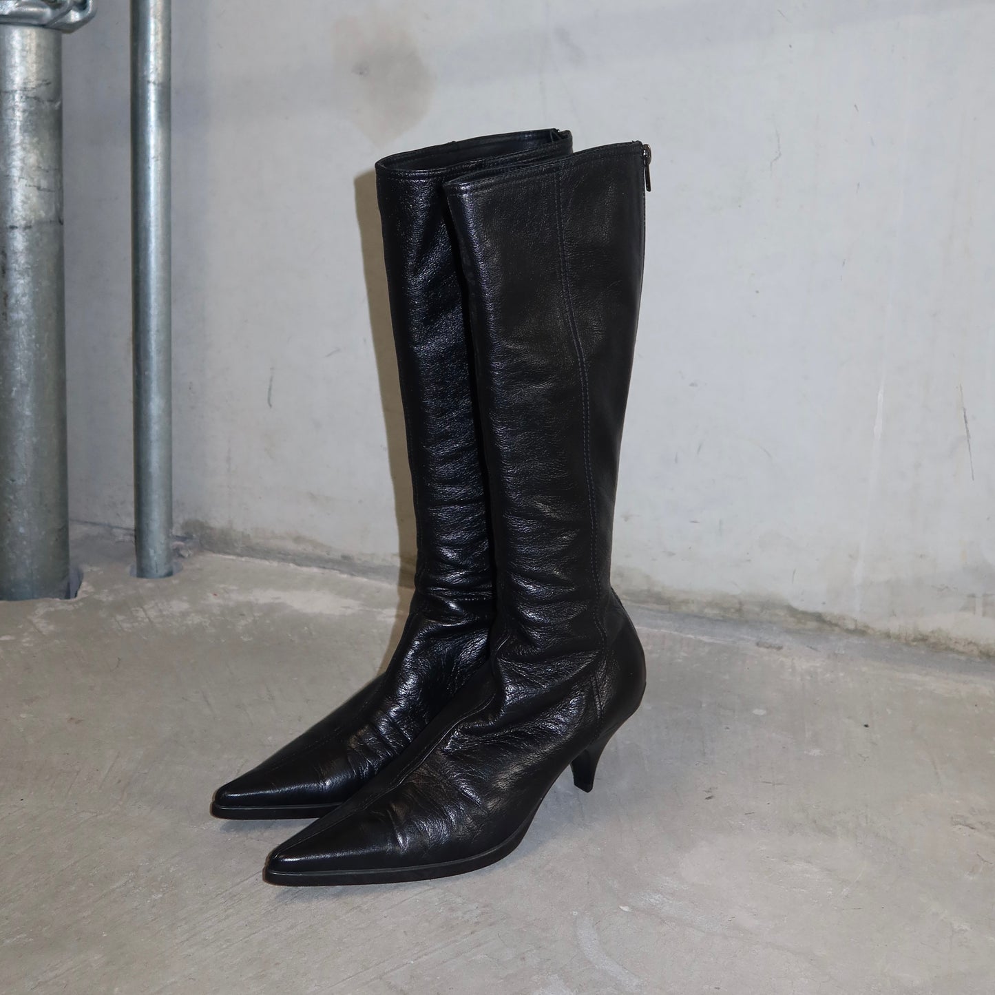 Miu Miu Black Leather Boots (38)