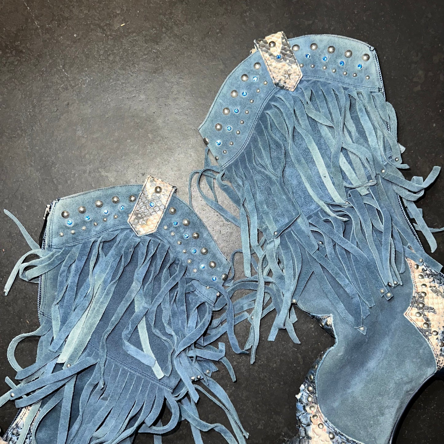 El Dante’s Blue Suede Fringe Cowboy Boots (37)