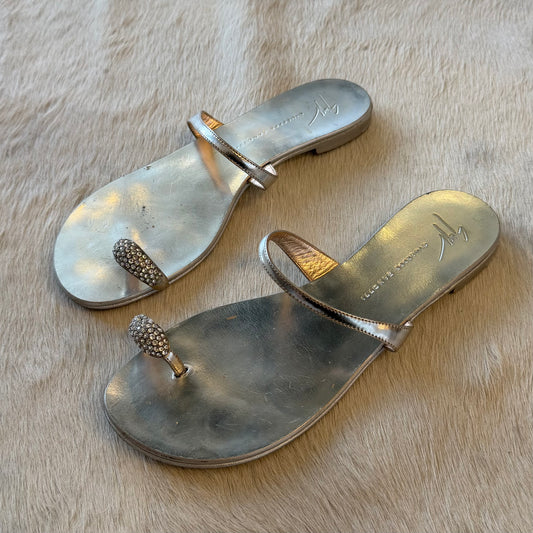 Giuseppe Zanotti Silver Toe Ring Sandals (38)