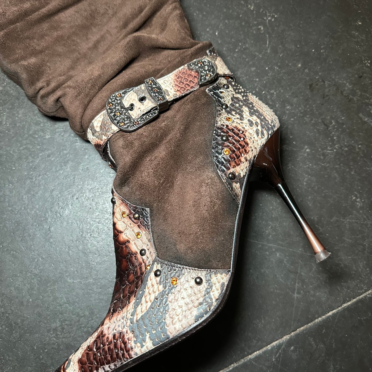 El Dante’s Suede and Snakeskin Cowboy Boots (40)