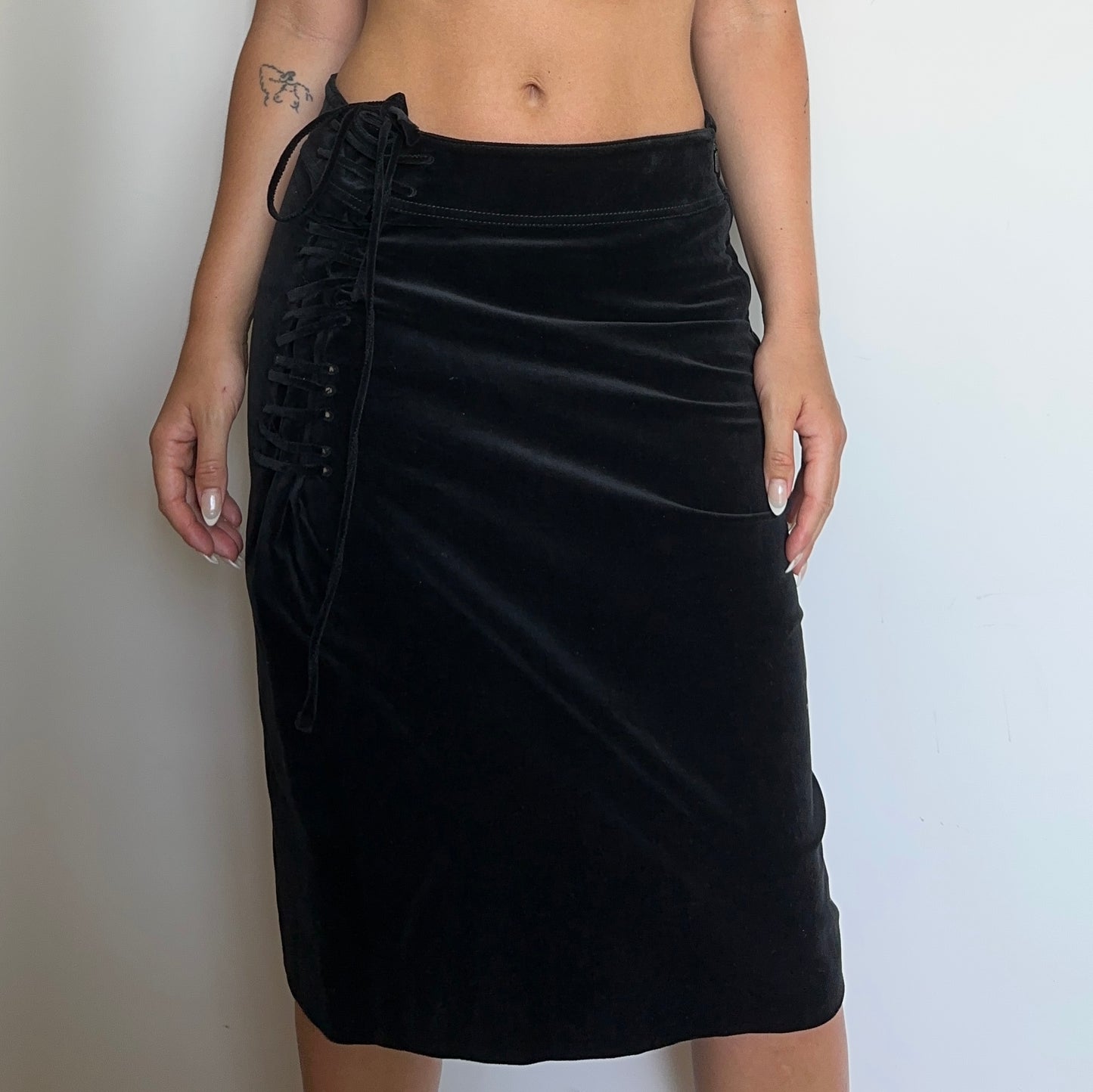 Gucci by Tom Ford Black Velvet Midi Skirt