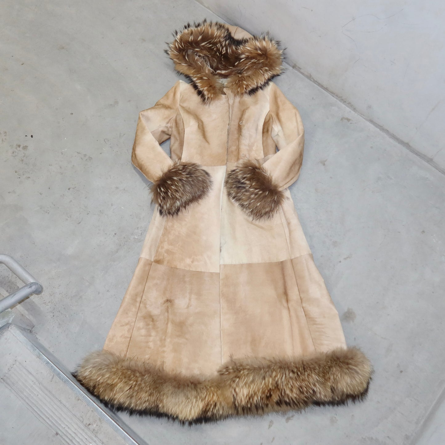 Trussardi AW2000 Cowhide and Fox Fur Coat