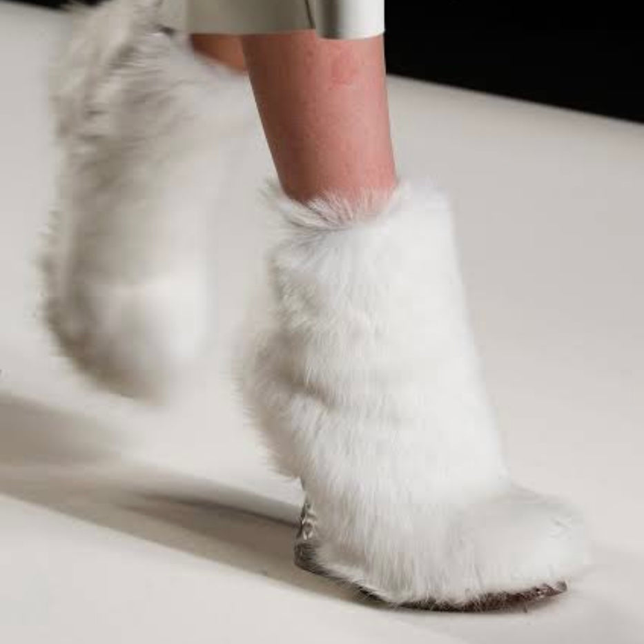 Fendi AW2015 Runway Faux Fur Booties (39)