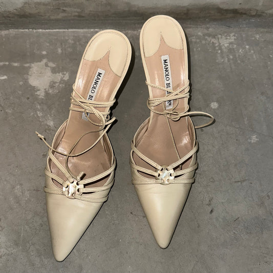 Manolo Blahnik Cream Mules (37.5)