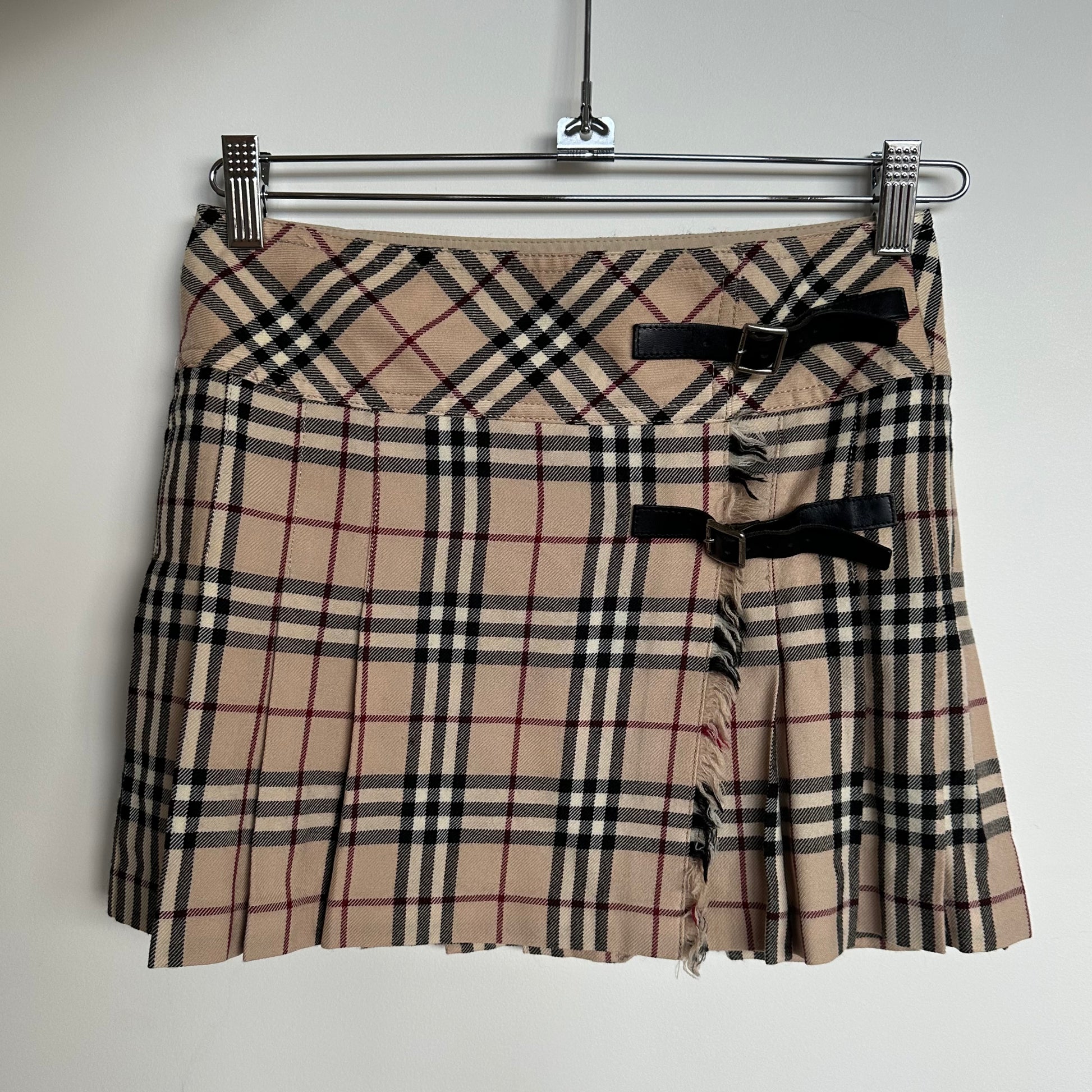 Burberry skirt copy sale