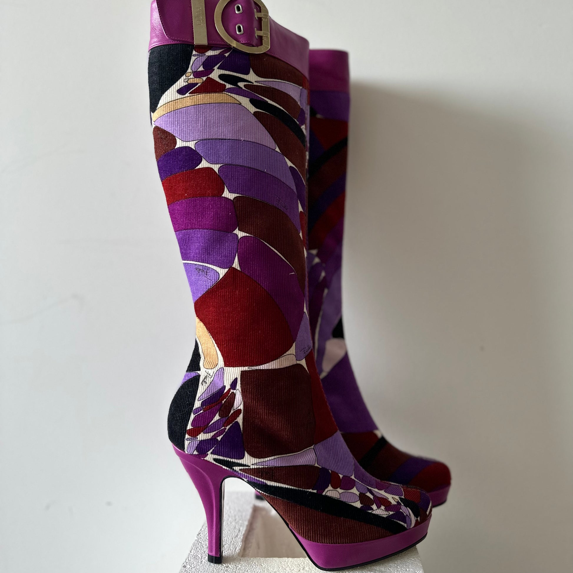 Emilio pucci cheap boots knee high